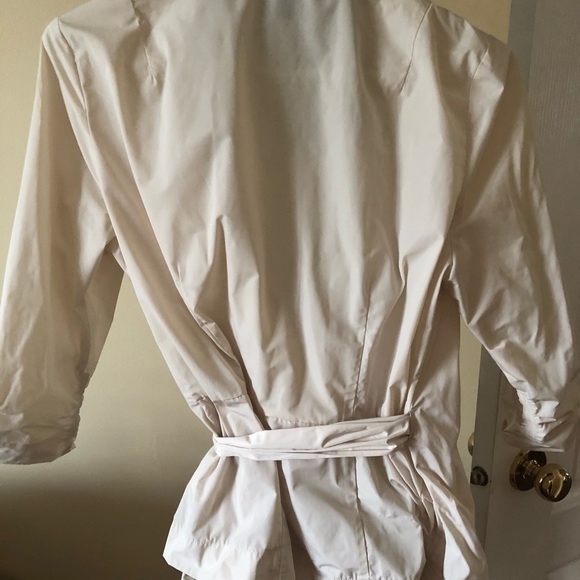 Elegant and chic blouse 🌷🌷🌷 - Picture 3 of 5